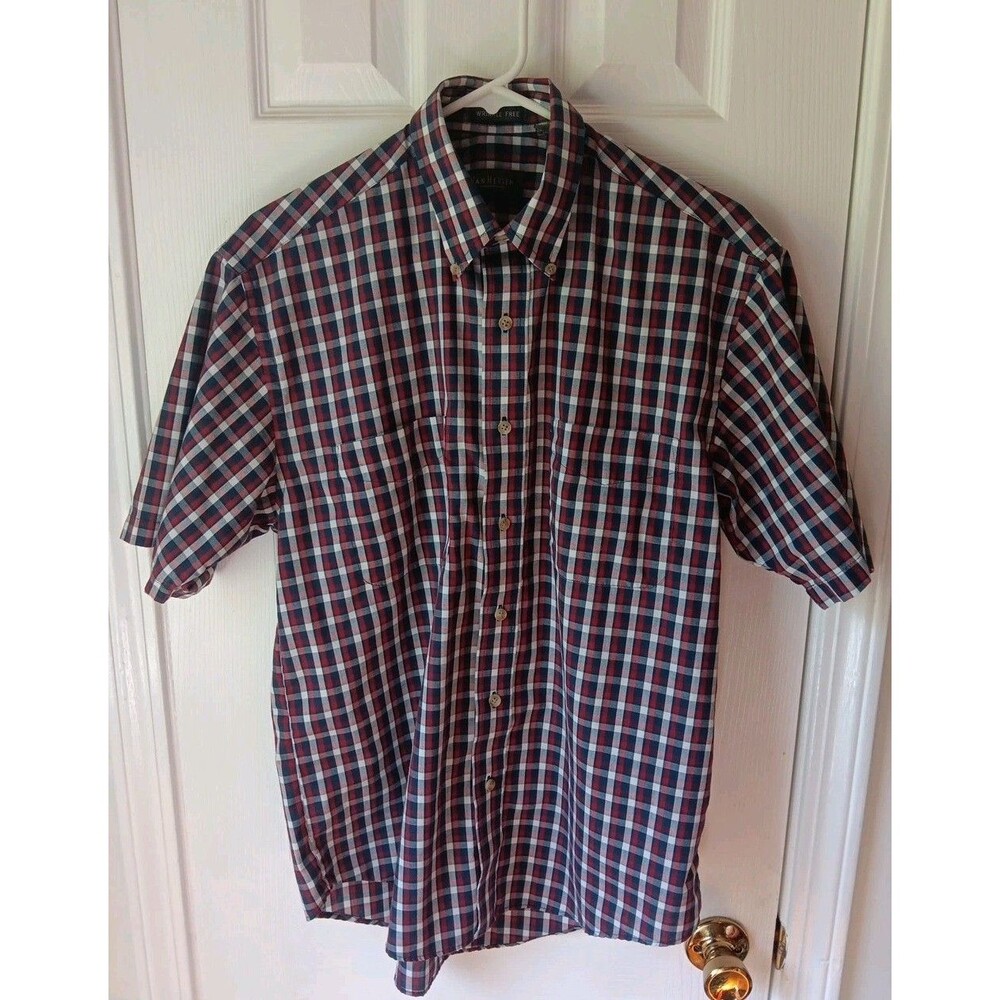 Van Heusen Mens Small Short Sleeve Button Up Shirt  Patterned